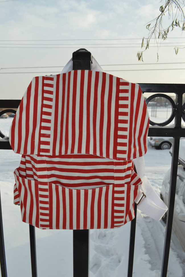01-red-stripes
